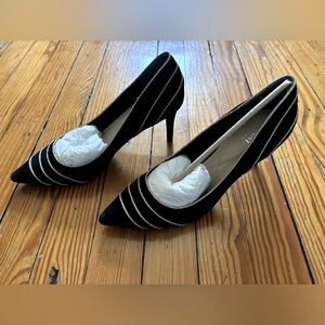 NIB Alfani Jeules Pipe black/gold trim party pumps size 8.5